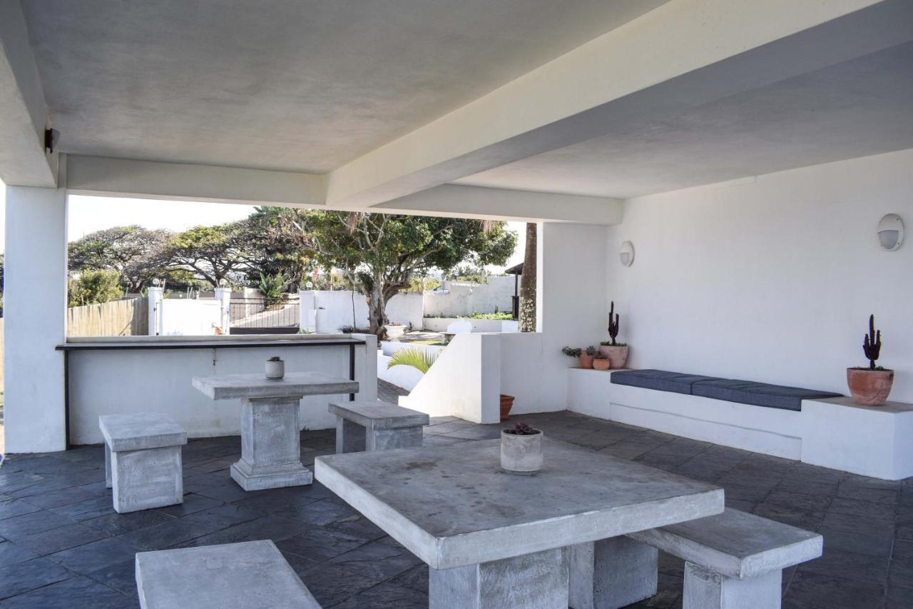 Santorini Guesthouse Amanzimtoti Εξωτερικό φωτογραφία