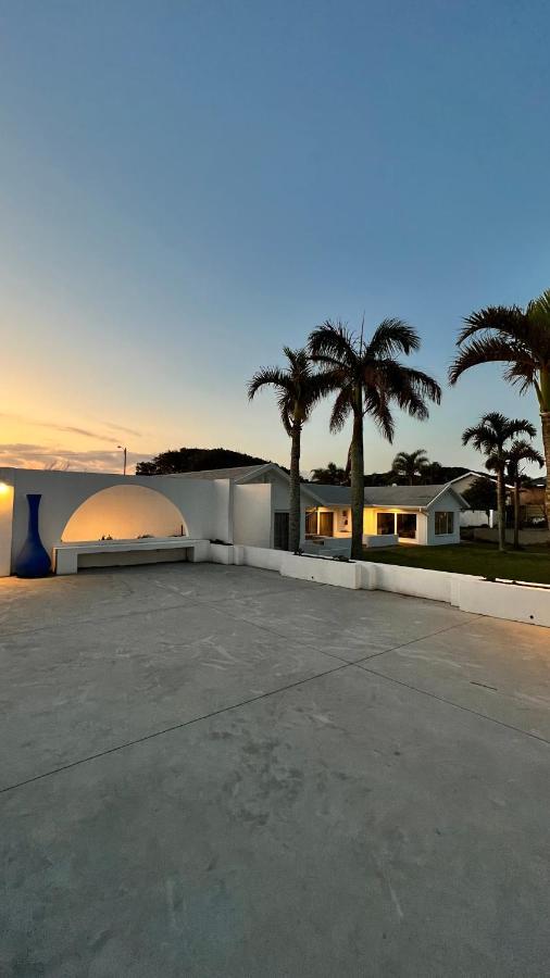 Santorini Guesthouse Amanzimtoti Εξωτερικό φωτογραφία