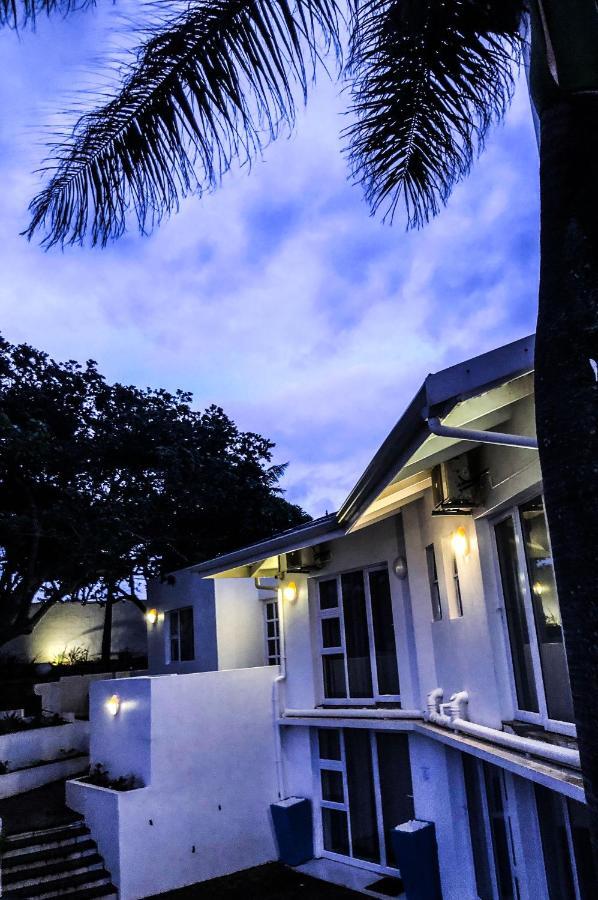 Santorini Guesthouse Amanzimtoti Εξωτερικό φωτογραφία